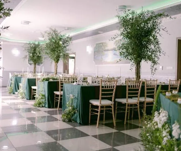 Zelené smaragdové rovné obrusy